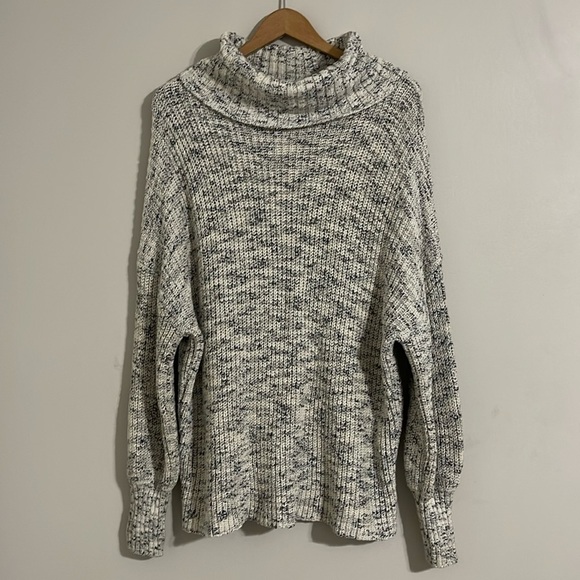 Aerie Women's Off-The-Shoulder Knit Cowl Neck oversized Sweater medium - Picture 1 of 10